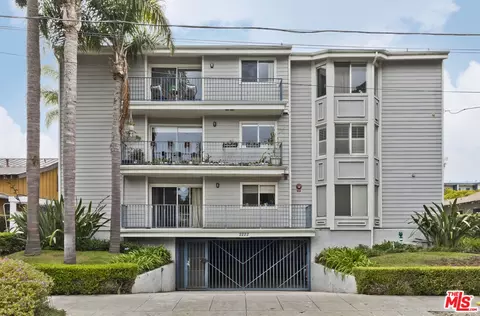 2222 5th St #301, Santa Monica, CA 90405