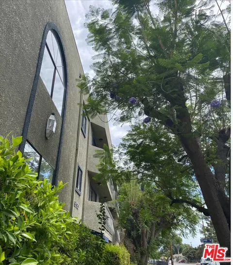 Other - 6590 Hazeltine Ave, Los Angeles, CA 91401 photo 1 of 6