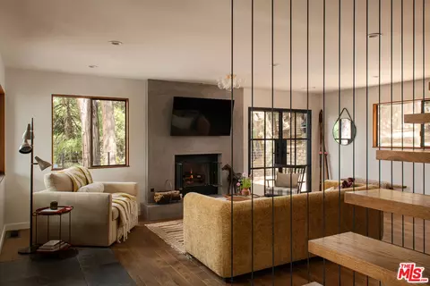Living - 413 Cimarron Ln, Lake Arrowhead, CA 92352 photo 1 of 4