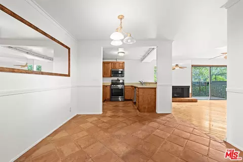 950 N Kings Rd #144, West Hollywood, CA 90069