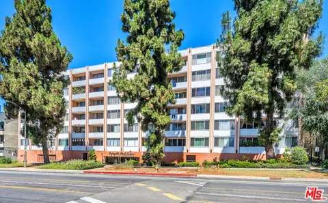 421 S La Fayette Park Pl #210, Los Angeles, CA 90057