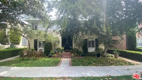444 Smithwood Dr, Beverly Hills, CA 90212