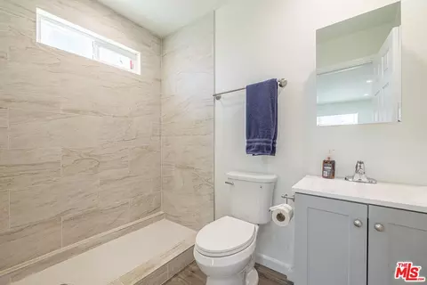 Bath - 43033 39th St, Lancaster, CA 93536 photo 1 of 2