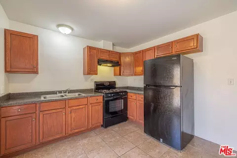 Kitchen - 43033 39th St, Lancaster, CA 93536 photo 2 of 3