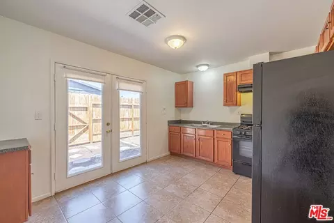 Kitchen - 43033 39th St, Lancaster, CA 93536 photo 1 of 3