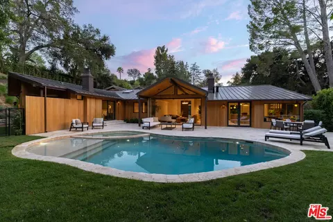 4146 High Valley Rd, Encino, CA 91436