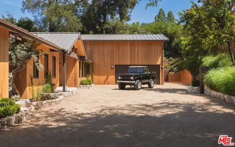 4146 High Valley Rd, Encino, CA 91436