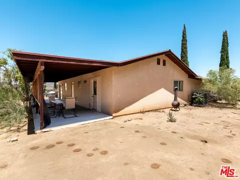 Exterior - 7204 Emerson Ave, Yucca Valley, CA 92284 photo 12 of 17