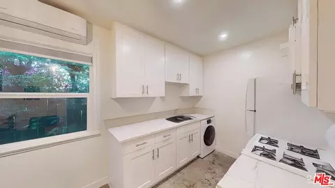 Other - 320 Grand Blvd, Venice, CA 90291 photo 16 of 21