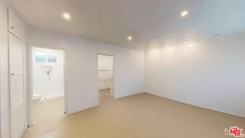 Other - 320 Grand Blvd, Venice, CA 90291 photo 13 of 21