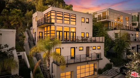 1929 N Curson Pl, Los Angeles, CA 90046