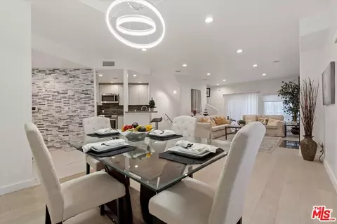 1160 Granville Ave #108, Los Angeles, CA 90049