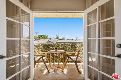 428 Hill St #16, Santa Monica, CA 90405
