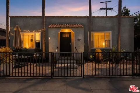 4224 E 11th St, Long Beach, CA 90804