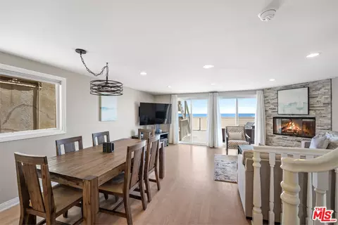 Dining - 305 Ocean Dr, Oxnard, CA 93035 photo 1 of 1