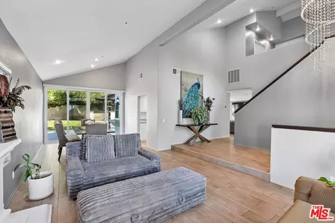 17807 Tuscan Dr, Granada Hills, CA 91344