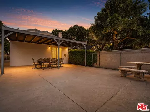 Exterior - 9935 Zitto Ln, Tujunga, CA 91042 photo 2 of 2