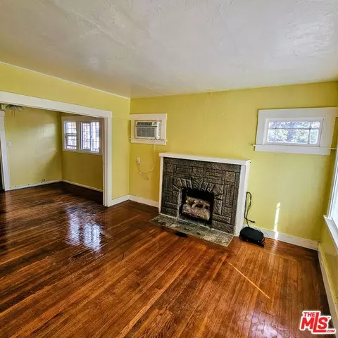 917 107th Ave, Oakland, CA 94603