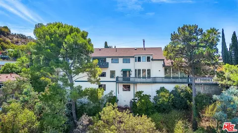 Undisclosed, Los Angeles, CA 90210
