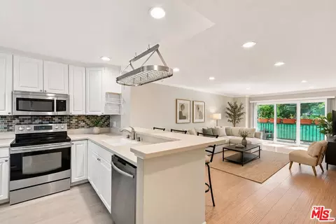 2940 N Verdugo Rd #213, Glendale, CA 91208