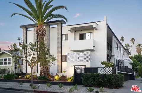 1900 Dracena Dr #1, Los Angeles, CA 90027