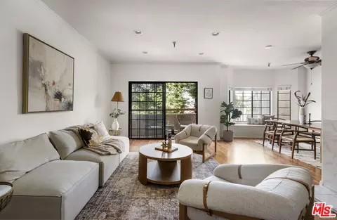 14630 Dickens St #202, Sherman Oaks, CA 91403