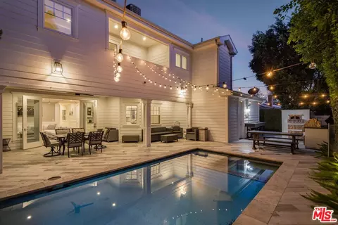 5523 Longridge Ave, Sherman Oaks, CA 91401