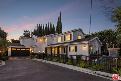 5523 Longridge Ave, Sherman Oaks, CA 91401
