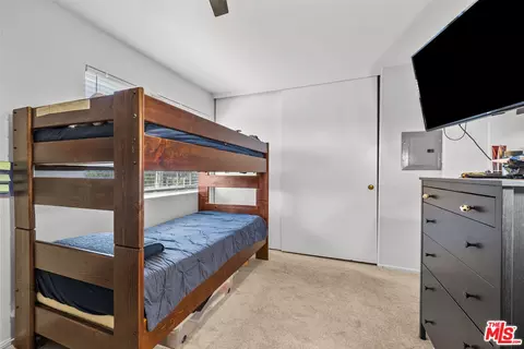 19124 Hamlin St #4, Reseda, CA 91335 photo 21