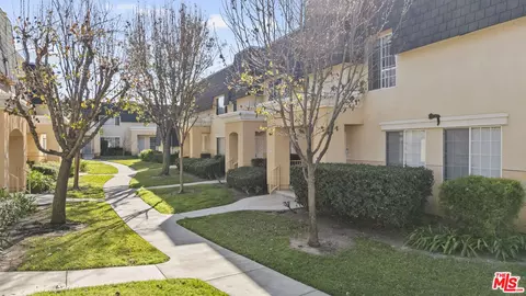 19124 Hamlin St #4, Reseda, CA 91335 photo 30