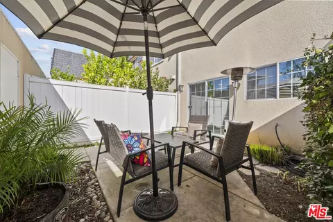 19124 Hamlin St #4, Reseda, CA 91335 photo 14