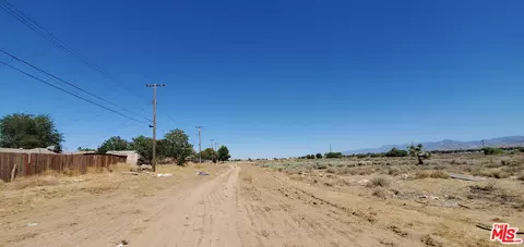 3 Stevic Carolside Ave, Palmdale, CA 93550 photo 7