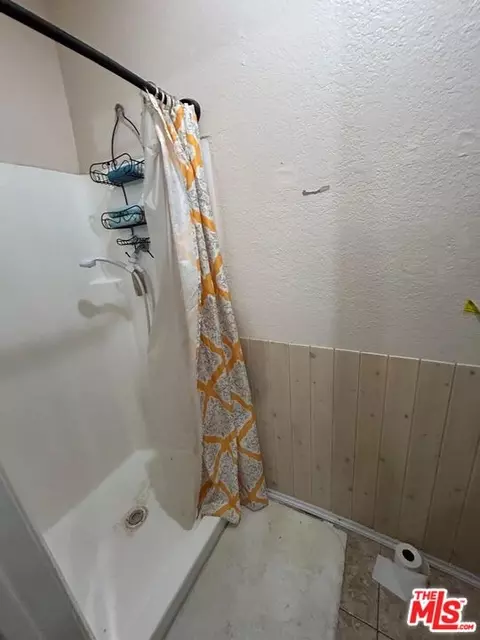 Bath - Undisclosed, Gardena, CA 90247 photo 4 of 5