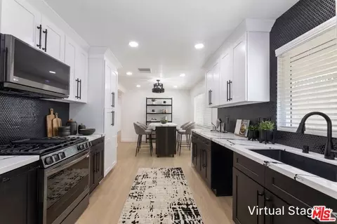 Entry Way - 1879 E Abbottson St, Carson, CA 90746 photo 1 of 5