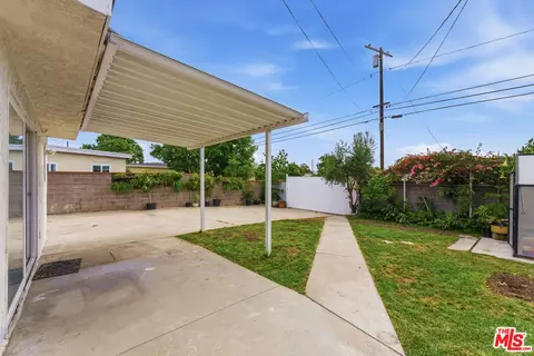 Exterior - 23319 Dolores St, Carson, CA 90745 photo 10 of 13