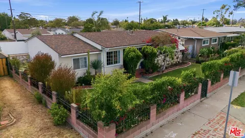View/Area - 23319 Dolores St, Carson, CA 90745 photo 2 of 6