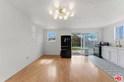 Living - 23319 Dolores St, Carson, CA 90745 photo 6 of 8