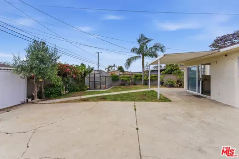 Exterior - 23319 Dolores St, Carson, CA 90745 photo 7 of 13