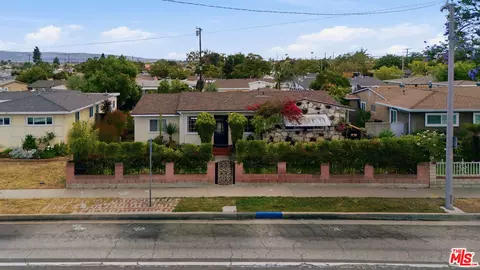 View/Area - 23319 Dolores St, Carson, CA 90745 photo 4 of 6