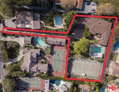 4678 White Oak Ave, Encino, CA 91316
