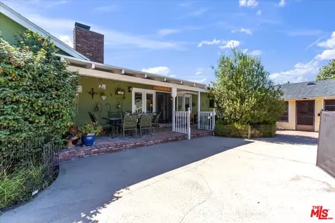 Exterior - 5320 Wortser Ave, Sherman Oaks, CA 91401 photo 9 of 18