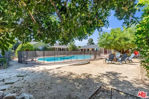 Exterior - 5320 Wortser Ave, Sherman Oaks, CA 91401 photo 13 of 18