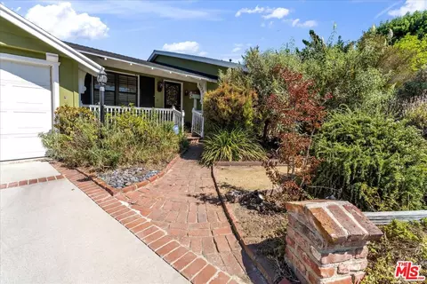 Exterior - 5320 Wortser Ave, Sherman Oaks, CA 91401 photo 4 of 18