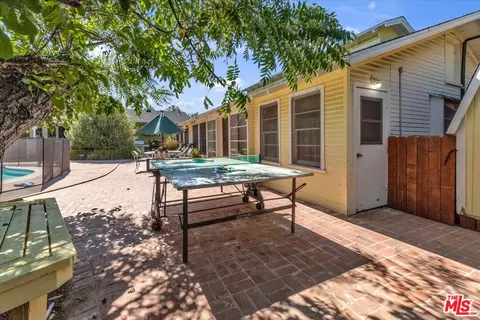 Exterior - 5320 Wortser Ave, Sherman Oaks, CA 91401 photo 17 of 18