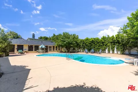 Exterior - 5320 Wortser Ave, Sherman Oaks, CA 91401 photo 12 of 18
