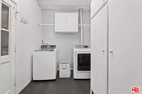Other - 19501 Arminta St, Reseda, CA 91335 photo 2 of 4