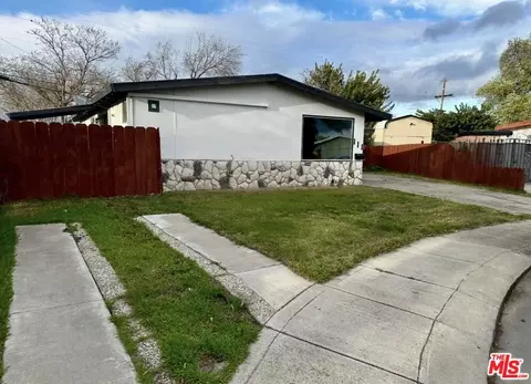 Exterior - 111 W 23 Rd St, Tracy, CA 95376 photo 1 of 4