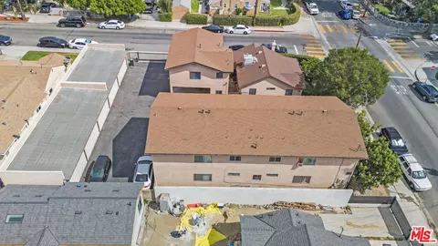 View/Area - 24802 Walnut St, Santa Clarita, CA 91321 photo 6 of 10