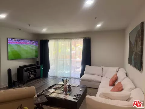 Living - 300 E 4th St #208, Long Beach, CA 90802 photo 1 of 2