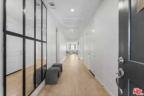 Entry Way - 42831 Coronet Dr, Lancaster, CA 93536 photo 1 of 5
